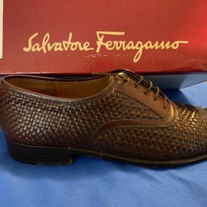 Salvatore Ferragamo Tie Dress Shoes